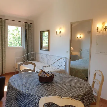 Lejlighedshotel A Merula 2*