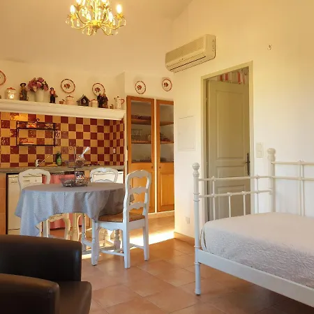 Lejlighedshotel A Merula 2*