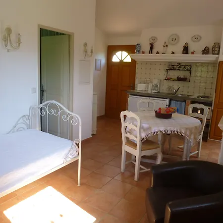 Apartmanhotel A Merula Calvi