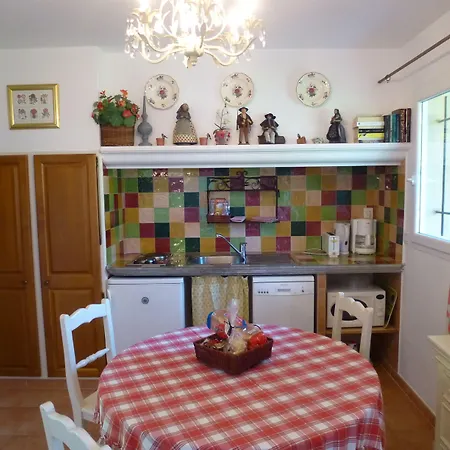 Apartmanhotel A Merula Calvi