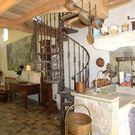 A Merula 2* Calvi (Corsica)