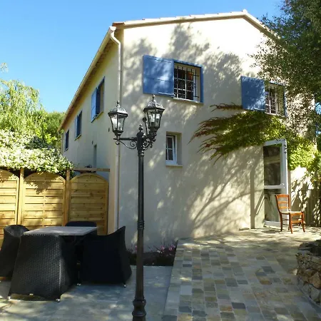 Lejlighedshotel A Merula Calvi (Corsica)