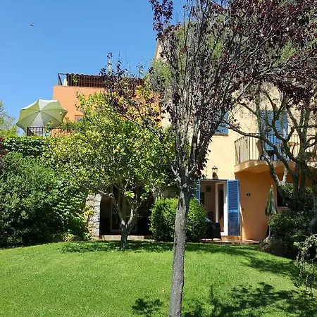 A Merula 2* Calvi (Corsica)