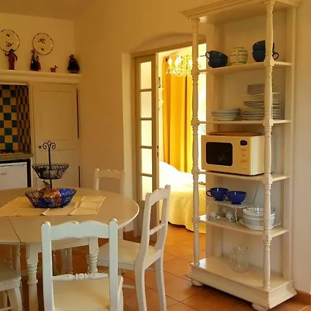 A Merula 2* Calvi (Corsica)