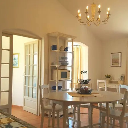 A Merula 2* Calvi (Corsica)