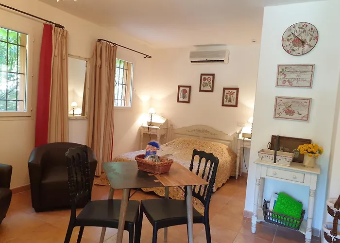 Aparthotel A Merula Calvi (Corsica)