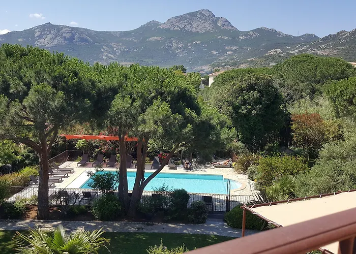 A Merula 2* Calvi (Corsica)