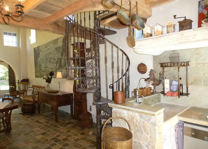 A Merula 2* Calvi (Corsica)