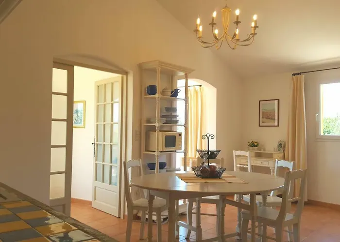 A Merula 2* Calvi (Corsica)